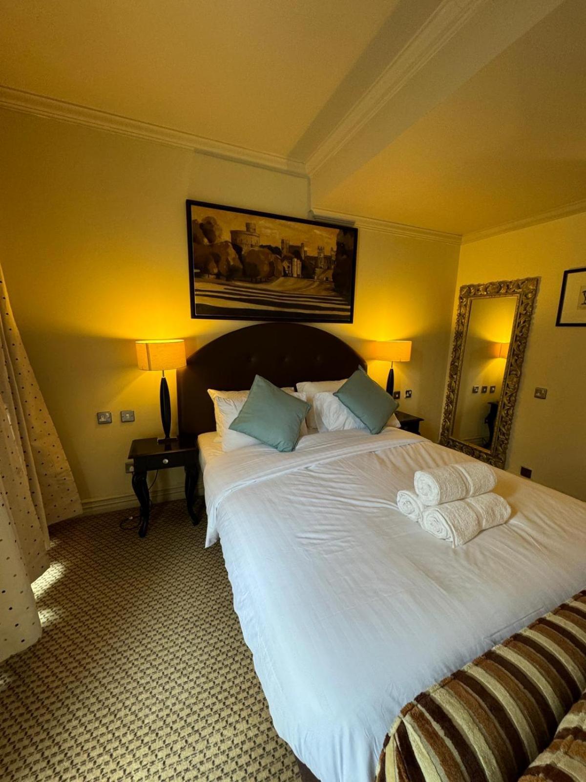 H & G Hotel Opposite Windsor Castle Kültér fotó